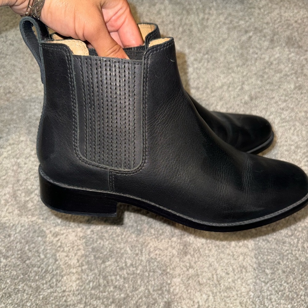Madewell Black Leather Chelsea Ankle Boots